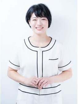 鍼灸治療院colza 院長 山下菜摘 先生